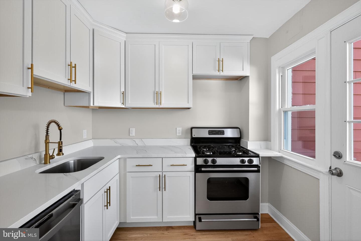4710 12th Street NE photo 8