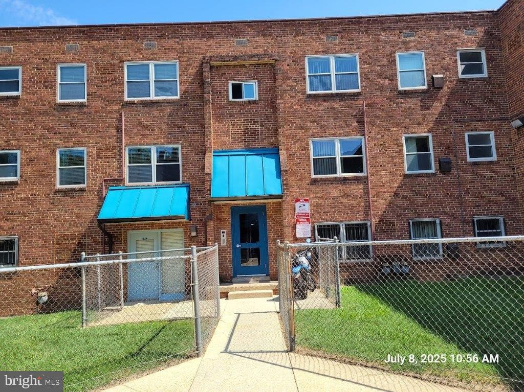 2642 Birney Place, SE #101, Washington