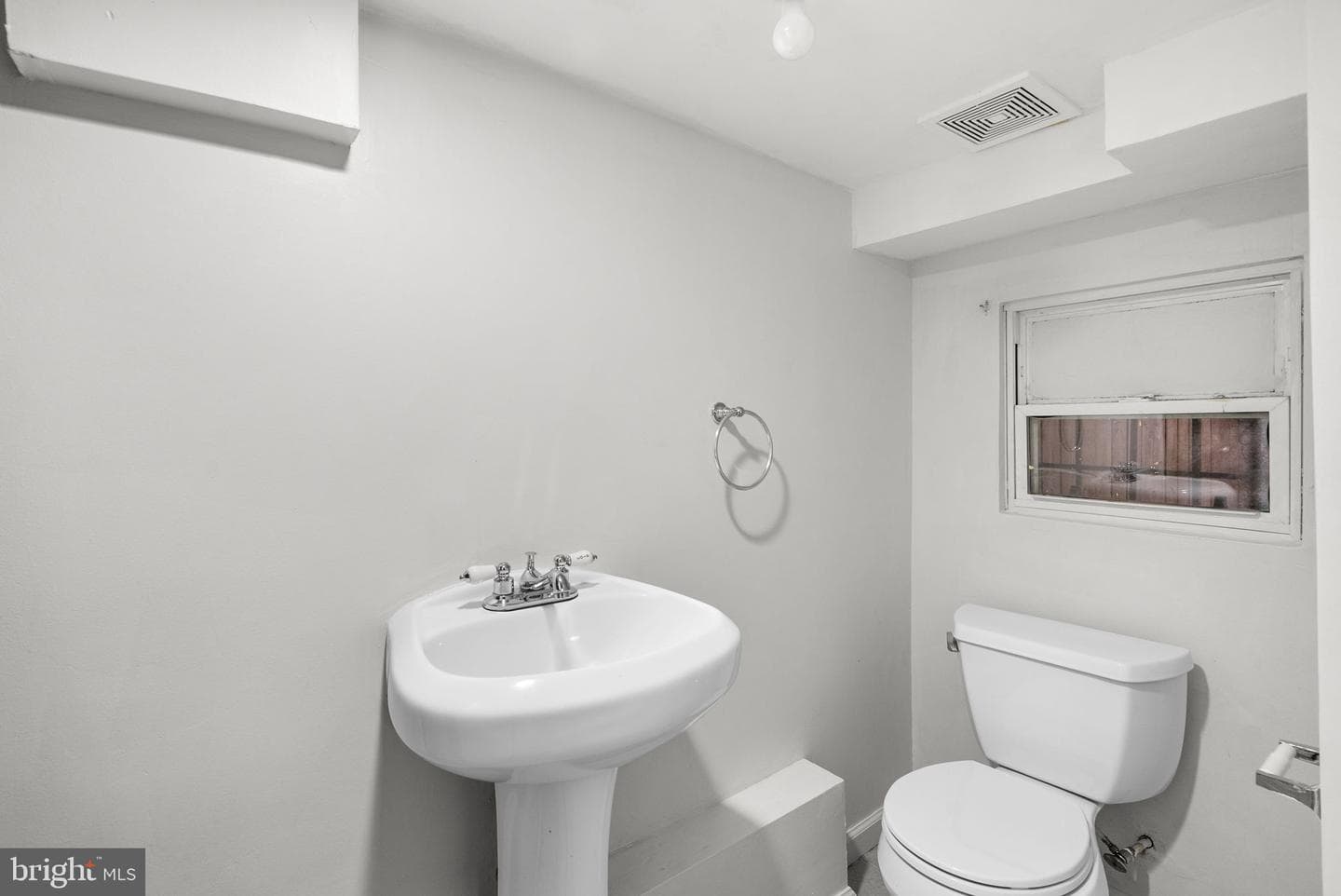 28 Sherman Circle NW photo 33
