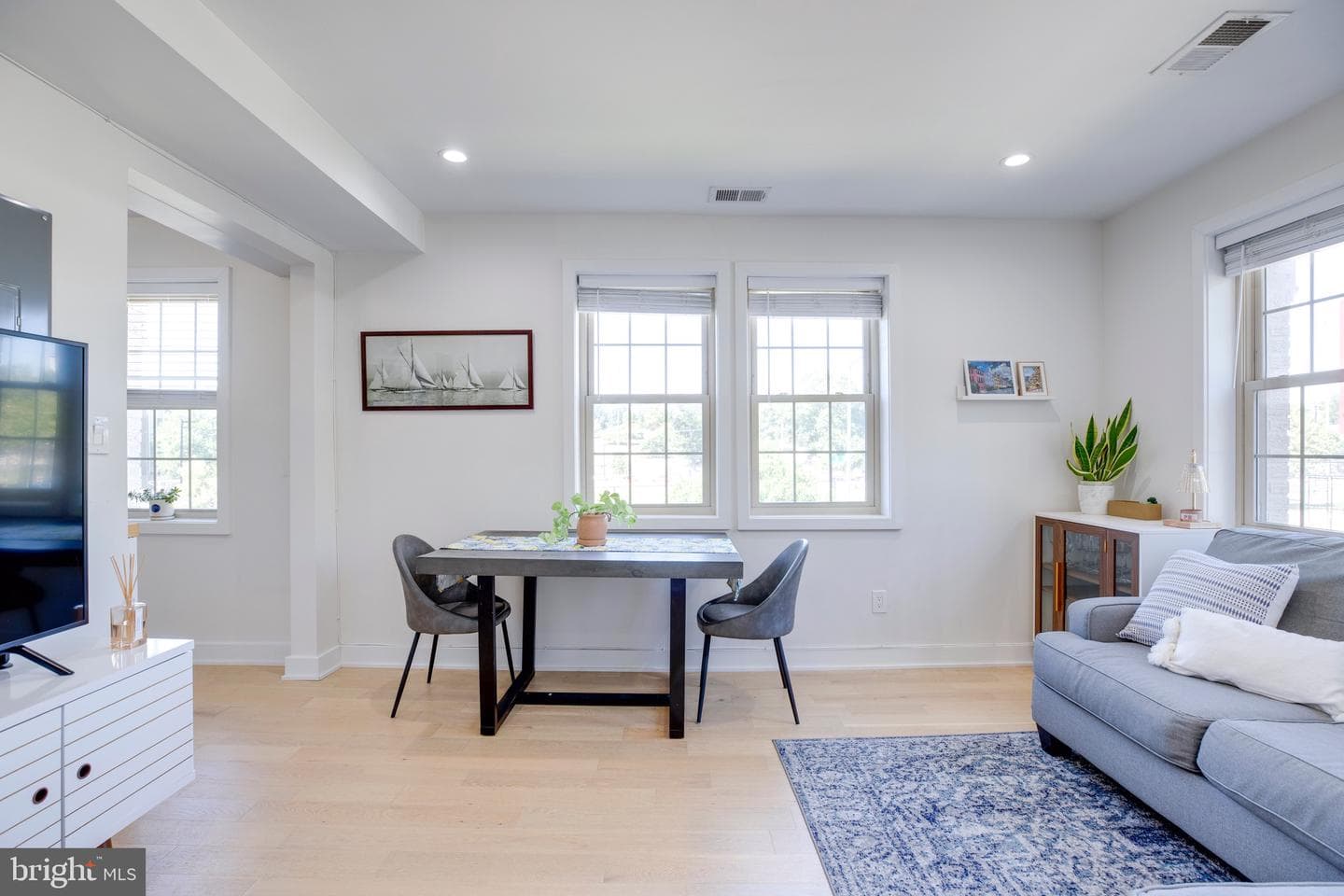 2625 3rd Street NE #203 photo 10
