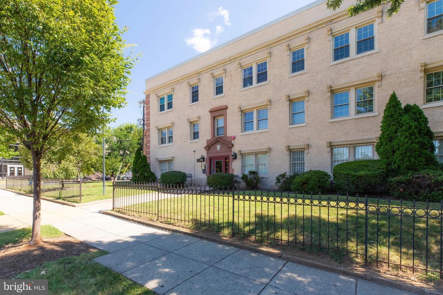 2625 3rd Street NE #203 photo 21