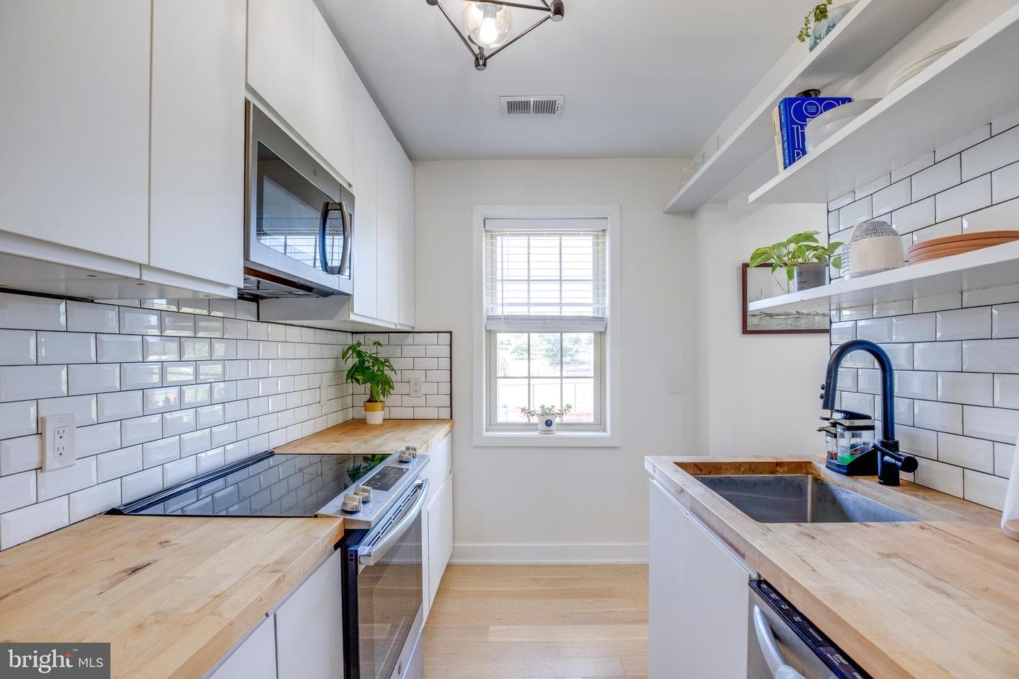2625 3rd Street NE #203 photo 4