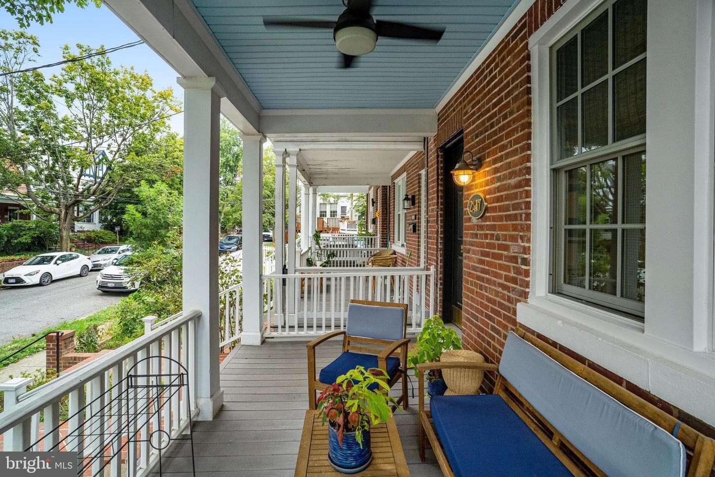 2417 Huidekoper Place NW photo 4