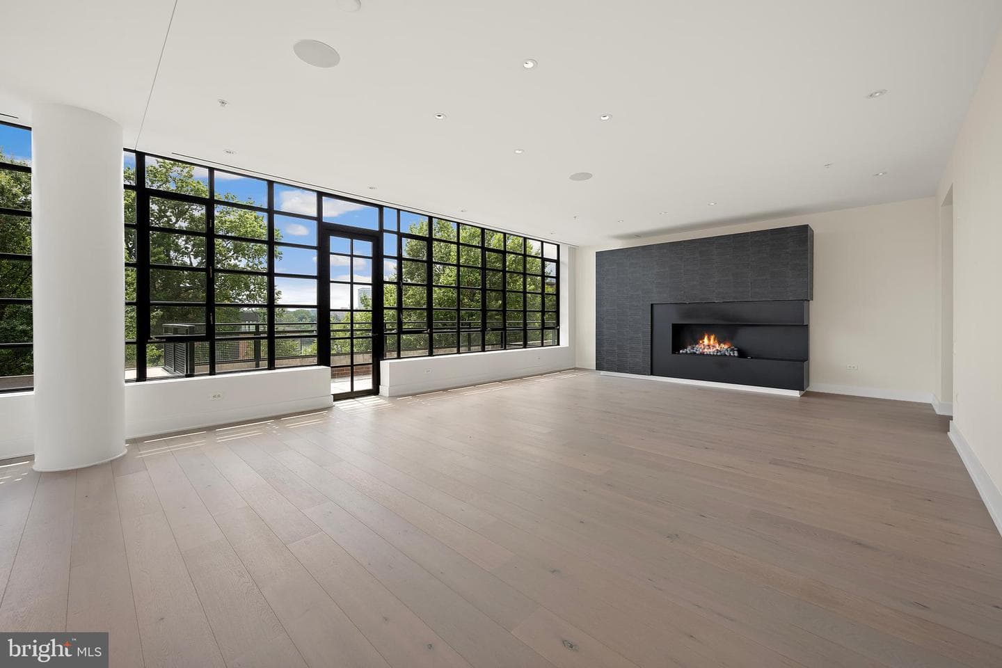 1055 Wisconsin Avenue NW #4e photo 15