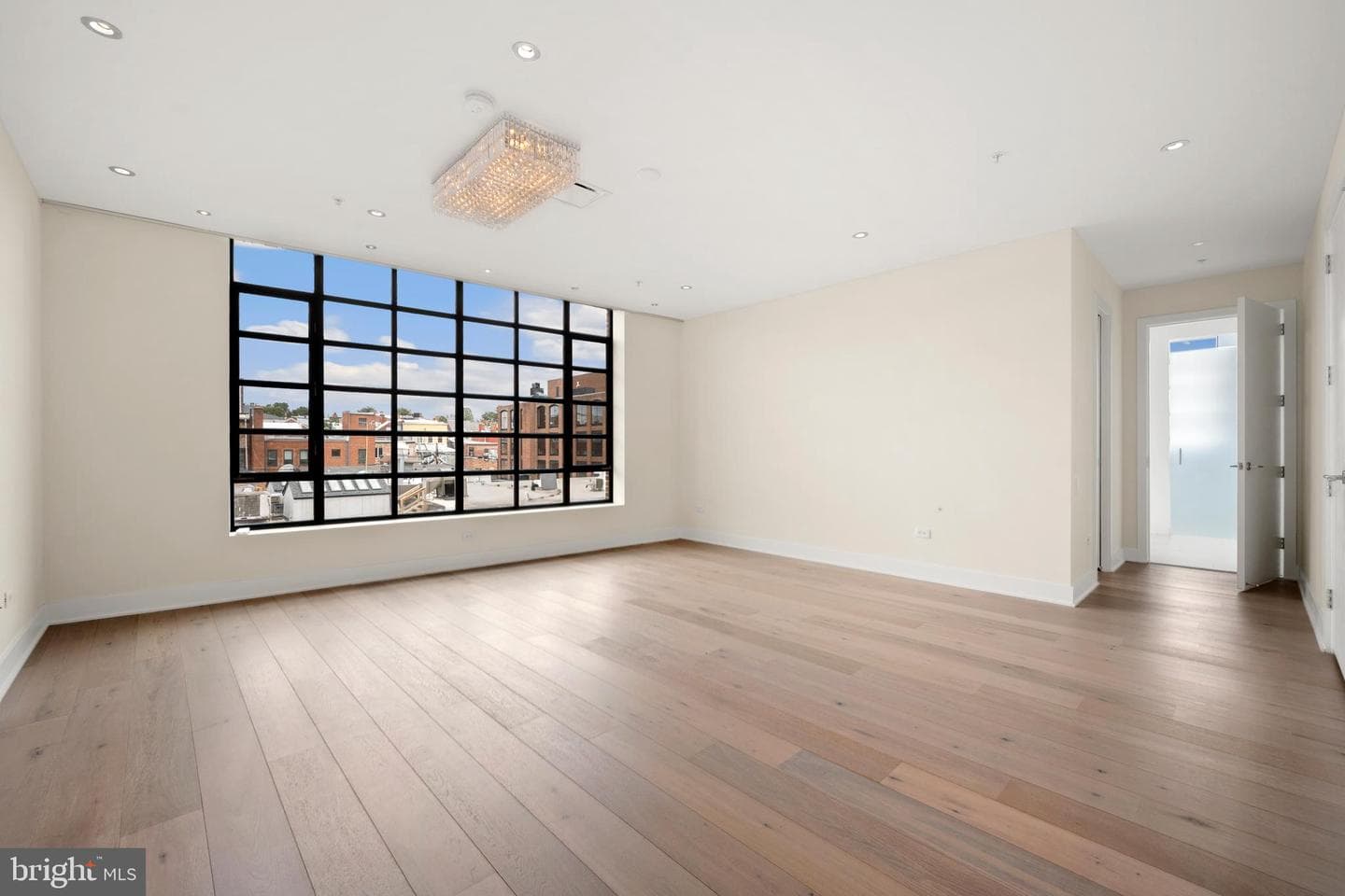 1055 Wisconsin Avenue NW #4e photo 23