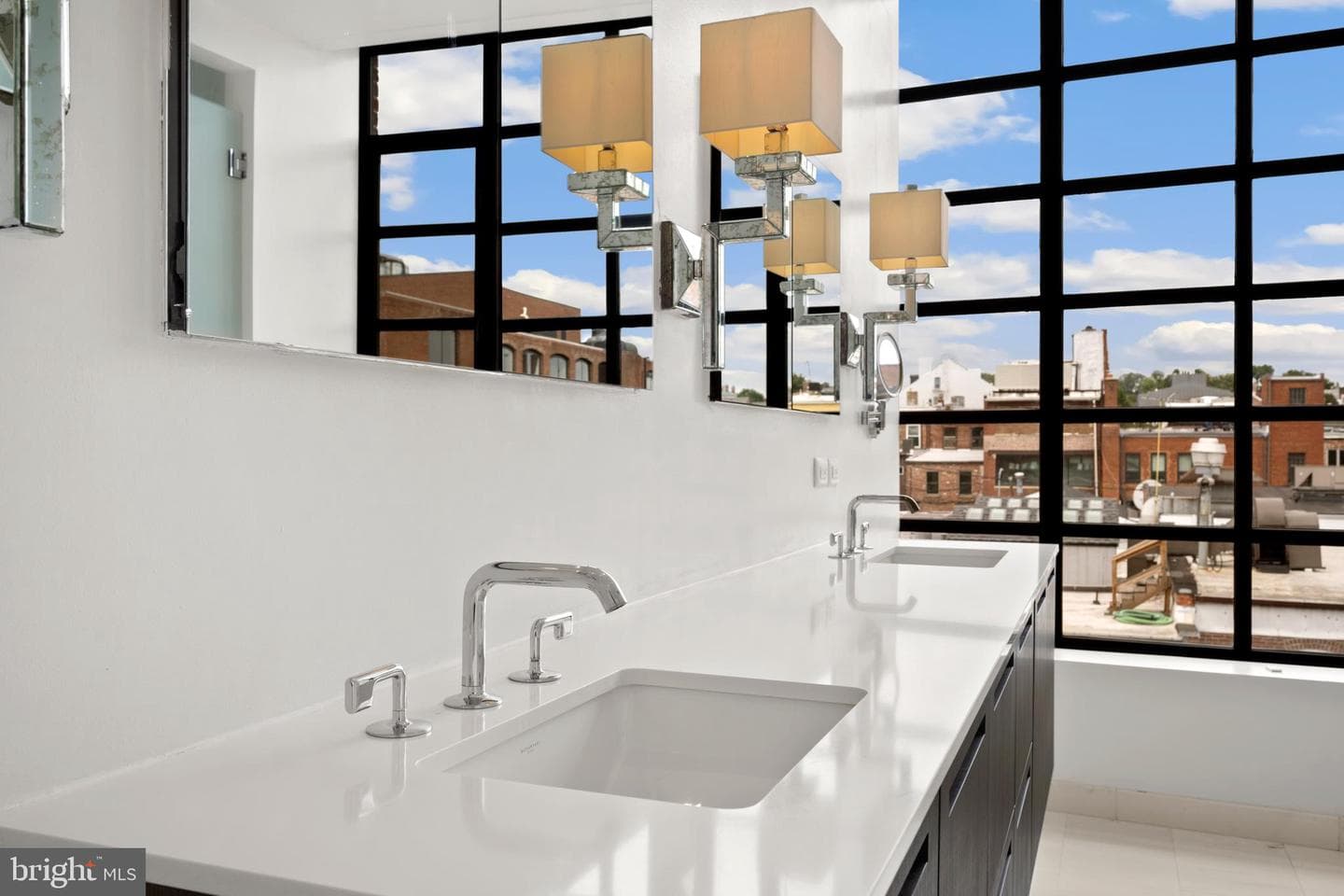 1055 Wisconsin Avenue NW #4e photo 28