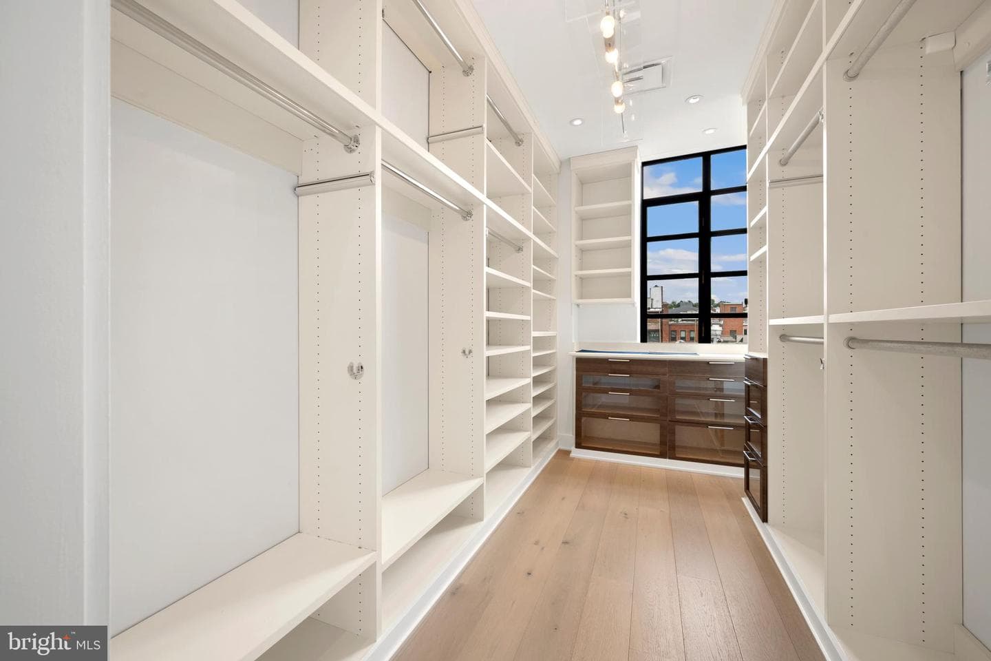 1055 Wisconsin Avenue NW #4e photo 30
