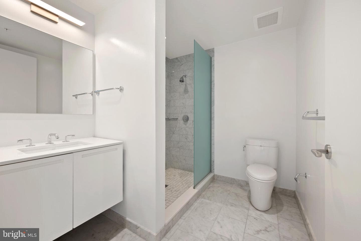 1055 Wisconsin Avenue NW #4e photo 45