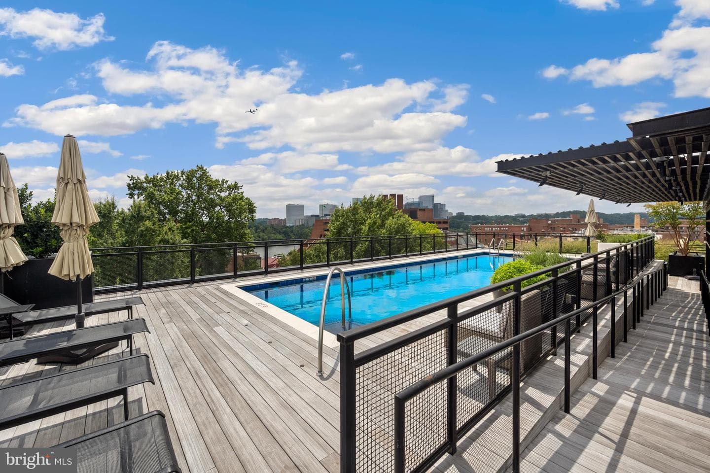 1055 Wisconsin Avenue NW #4e photo 55
