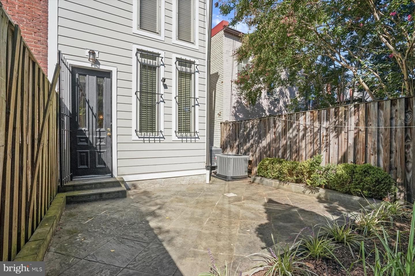 433 10th Street NE photo 31