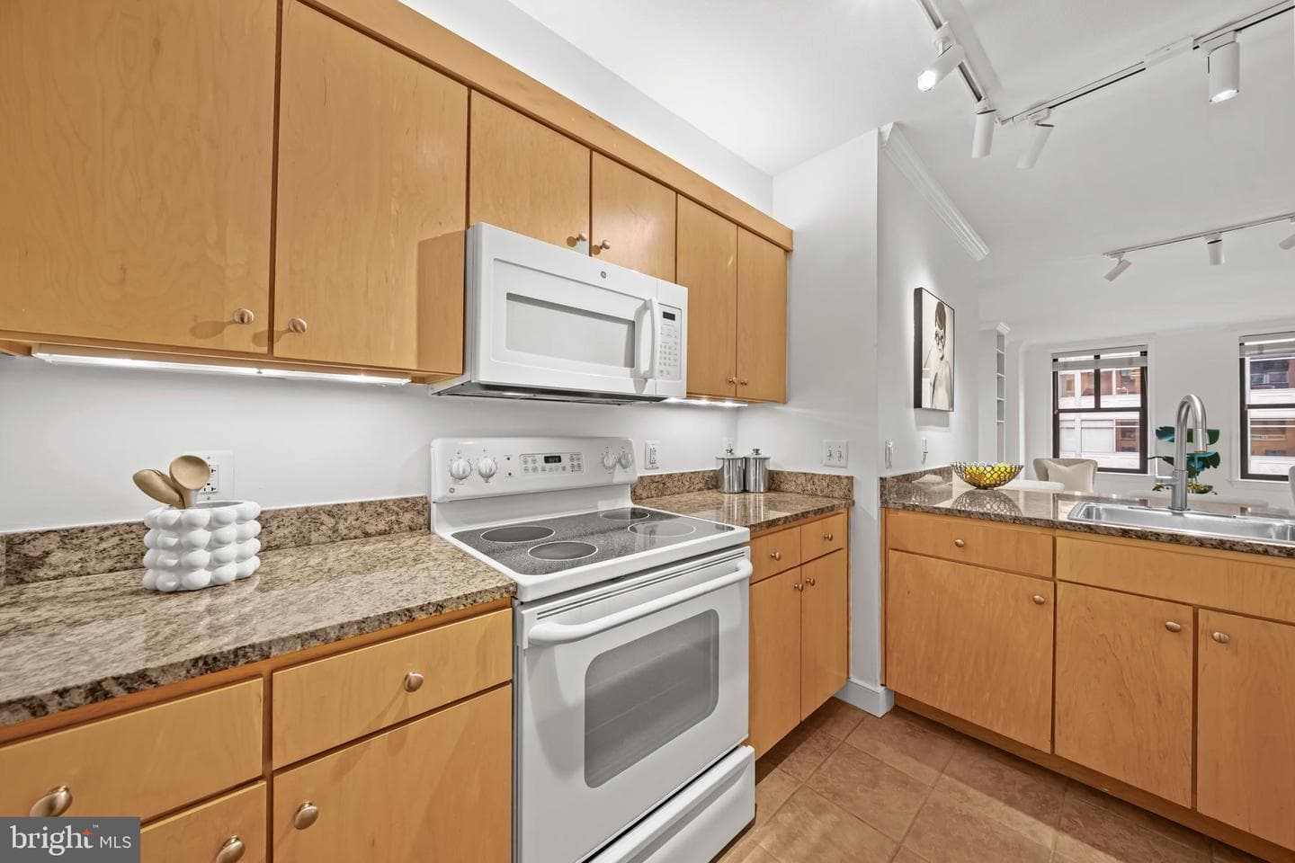 631 D Street NW #632 photo 17