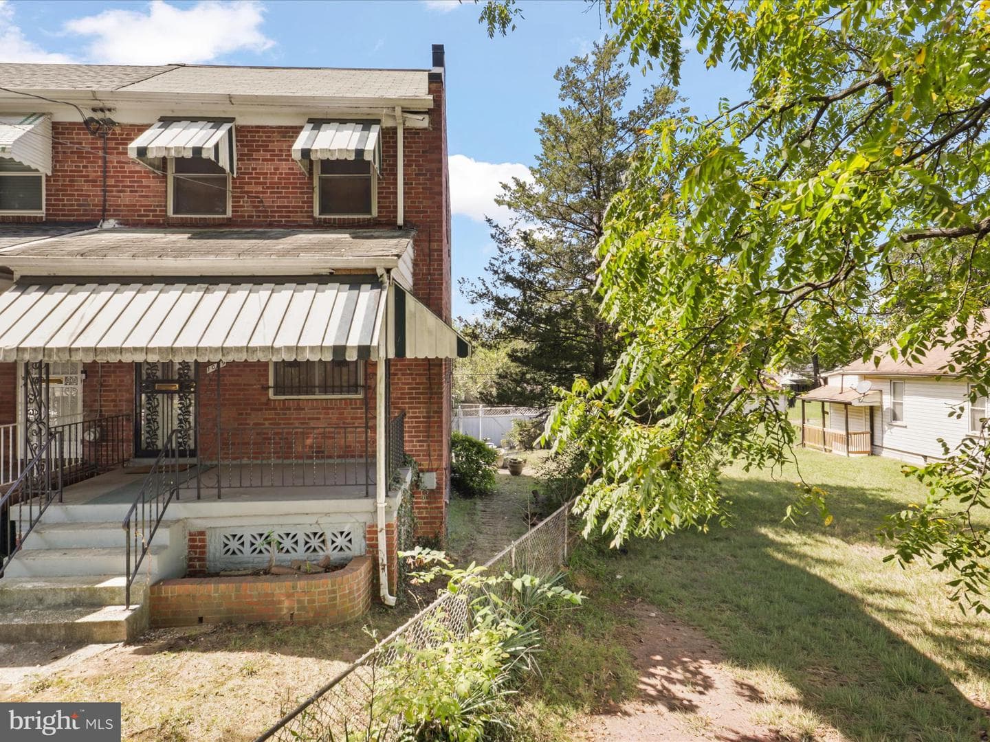 1019 31st Street SE photo 2