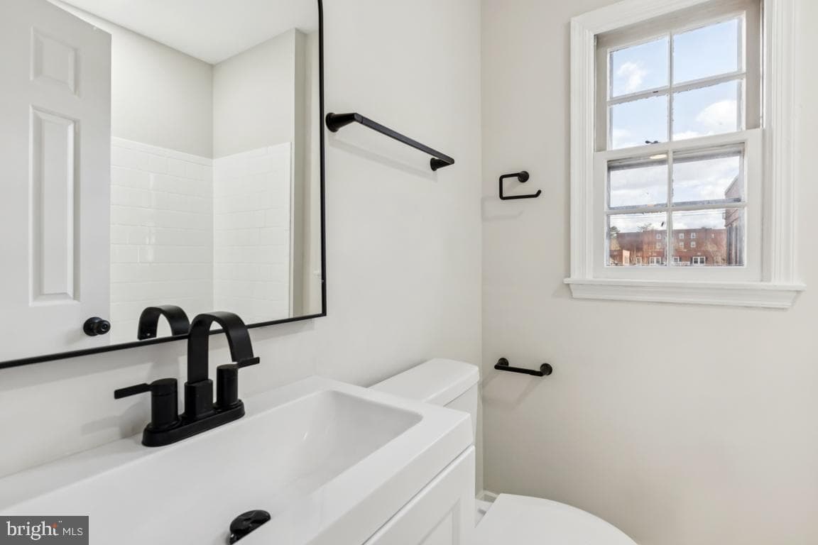 2037 38th Street SE #301 photo 12