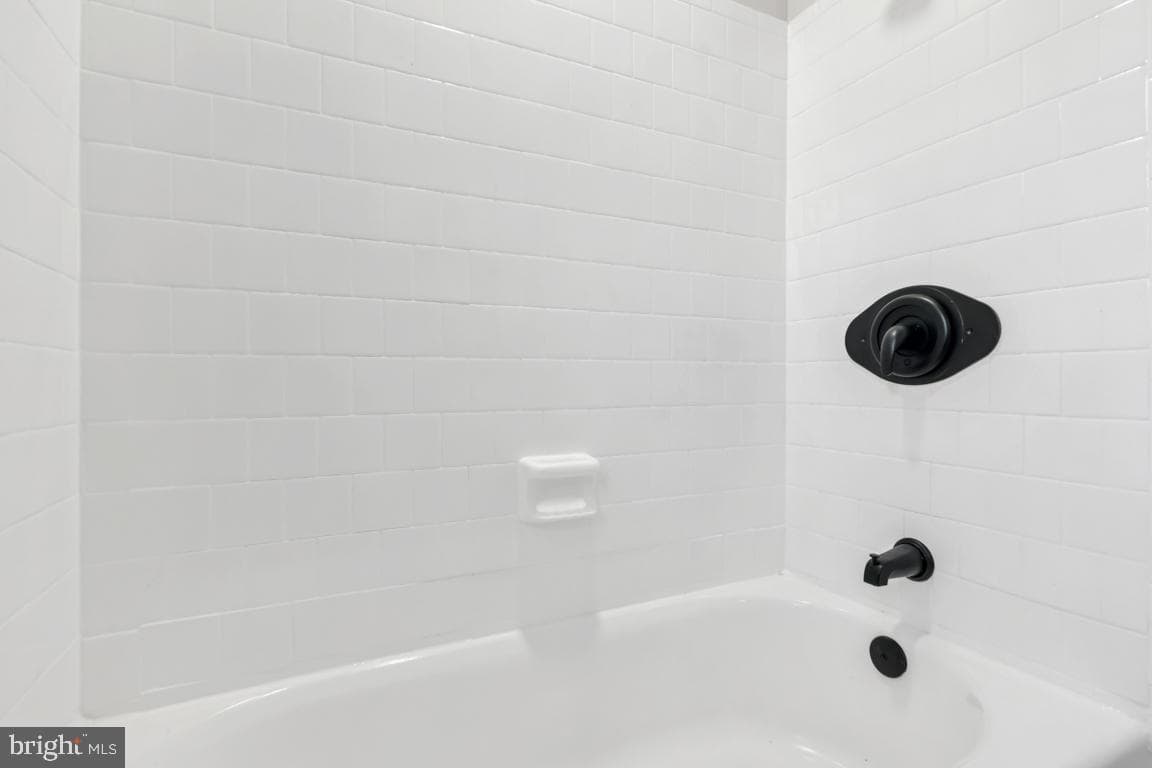 2037 38th Street SE #301 photo 13