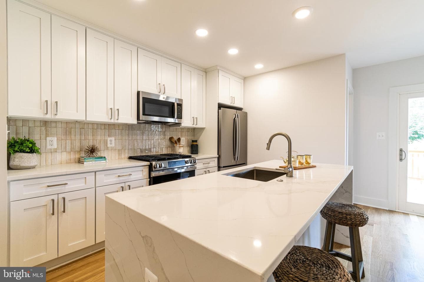 414 21st Street NE photo 3
