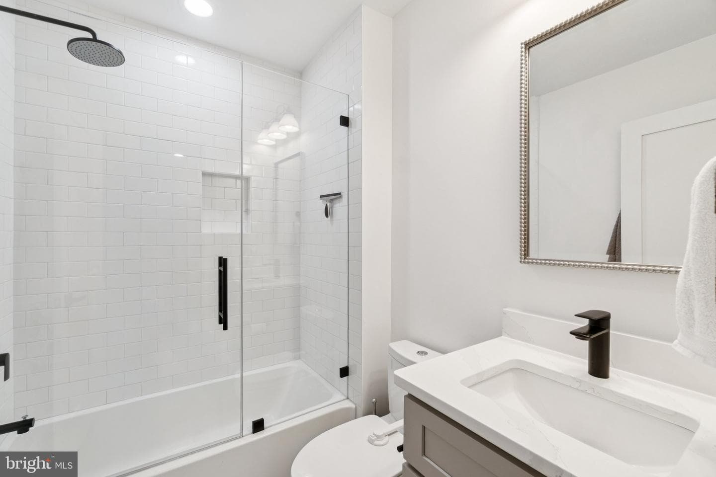 2410 37th Street NW photo 15