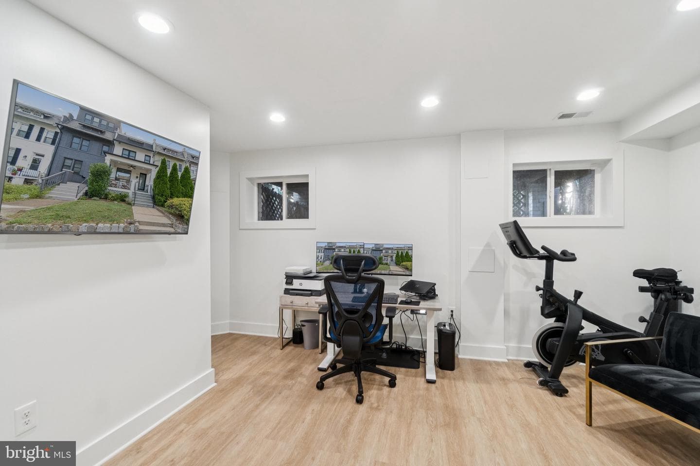 2410 37th Street NW photo 16