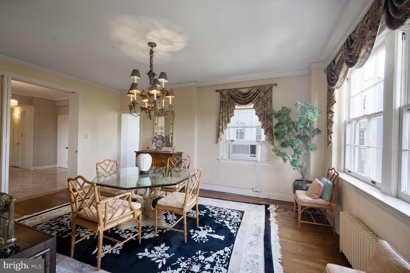 2737 Devonshire Place NW #418 photo 7