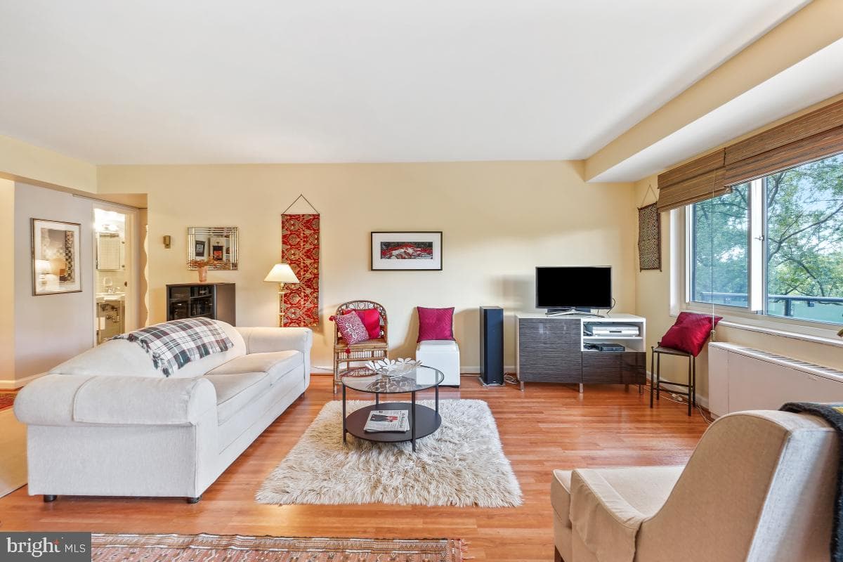 4201 Cathedral Avenue NW #913w photo 11