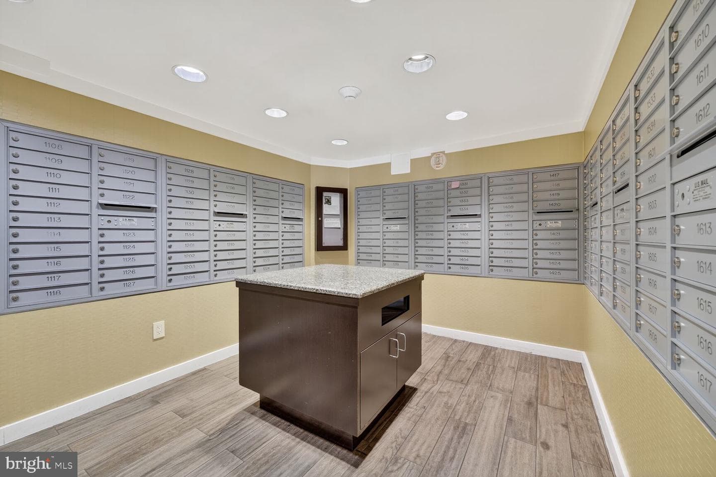 3001 Veazey Terrace NW #1009 photo 28