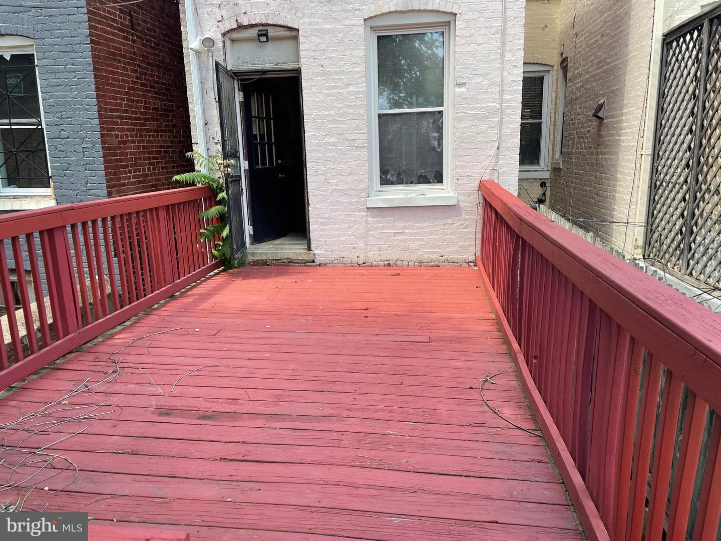 604 Irving Street NW photo 10