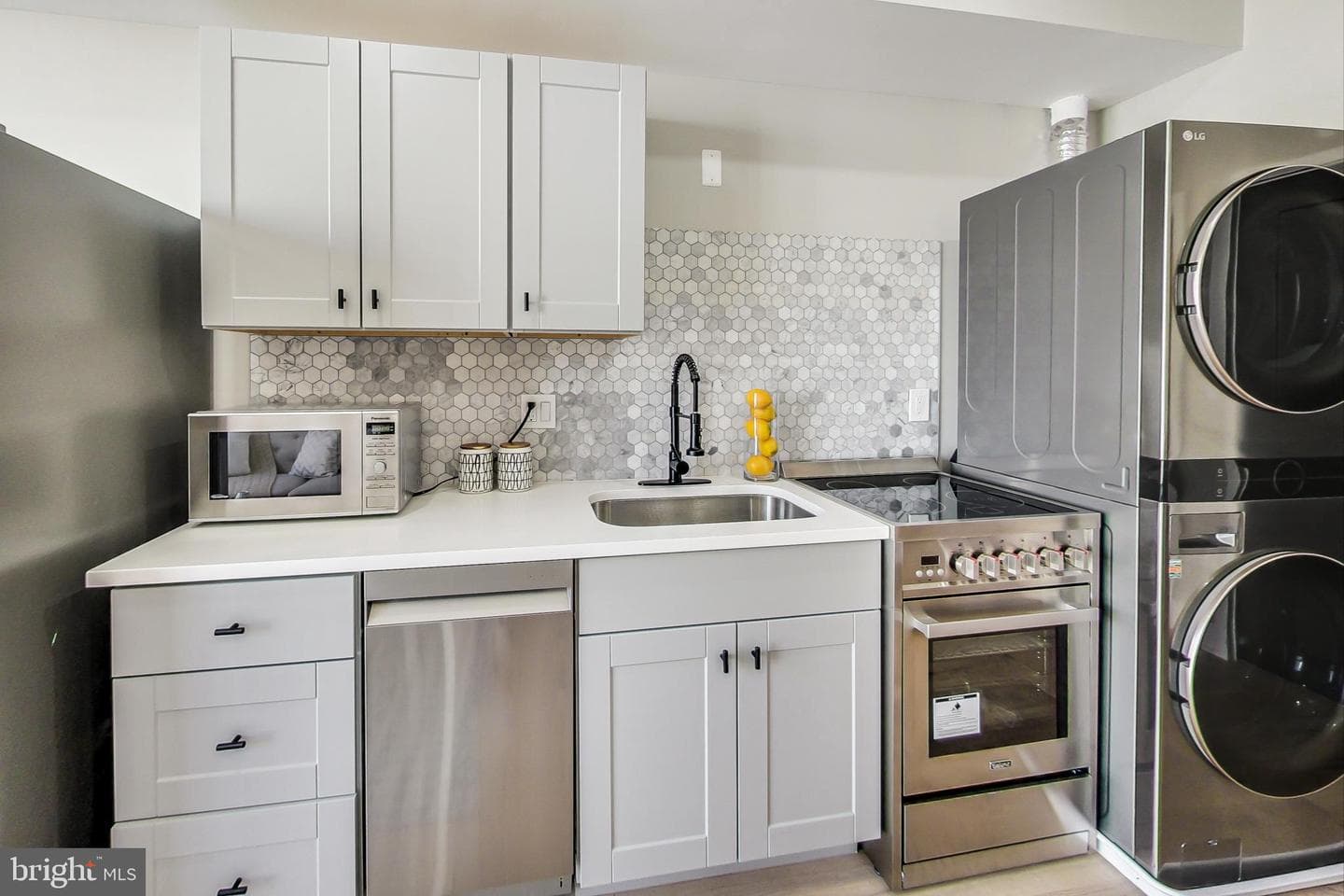 207 Florida Avenue NW #2 photo 10