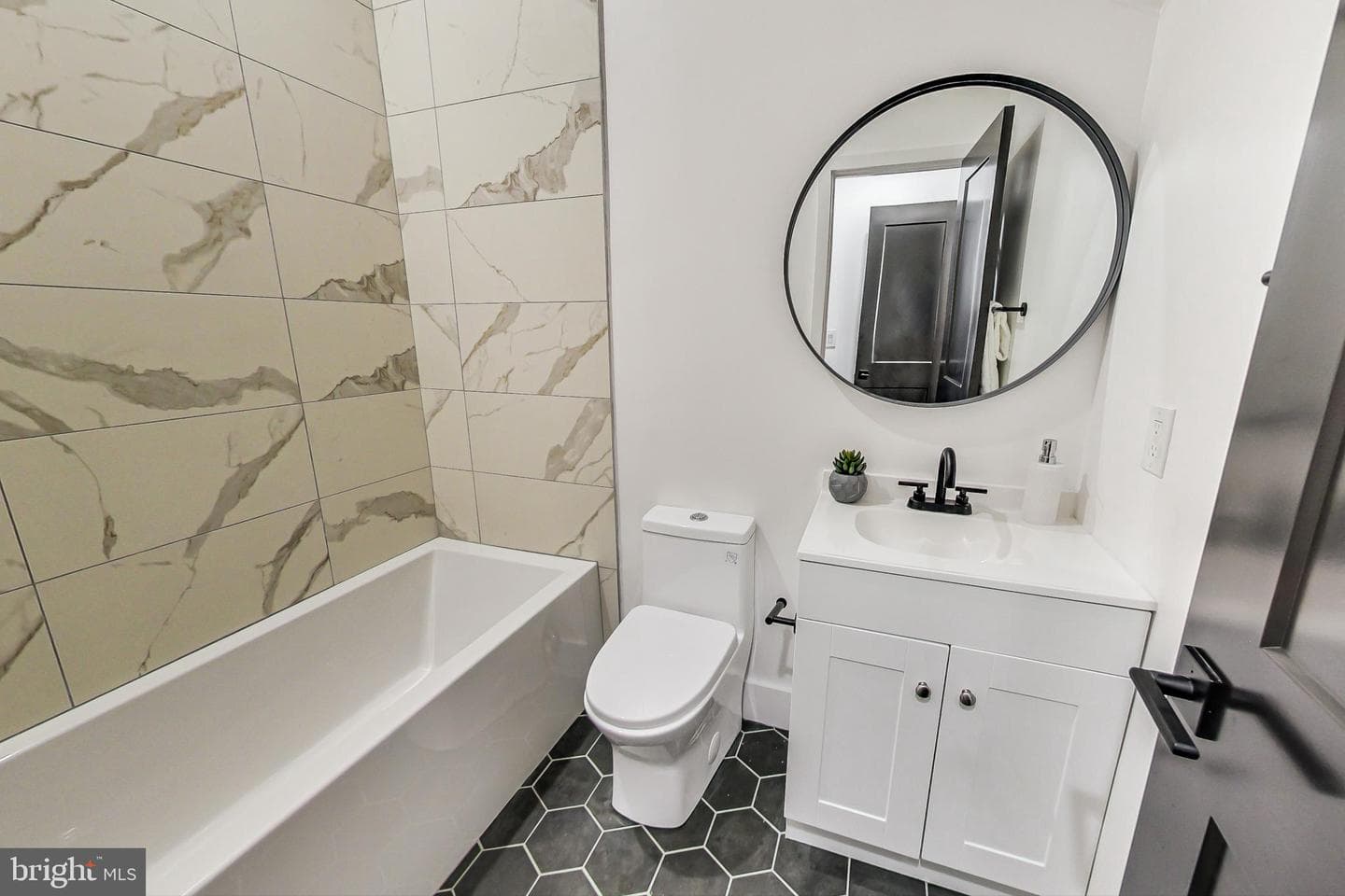 207 Florida Avenue NW #2 photo 14