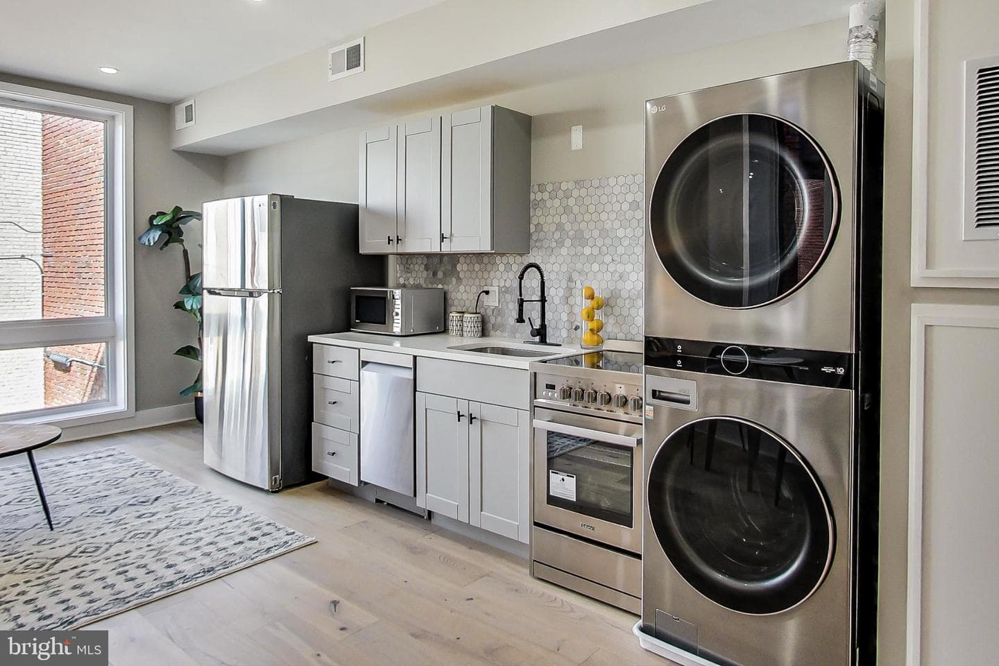 207 Florida Avenue NW #2 photo 8