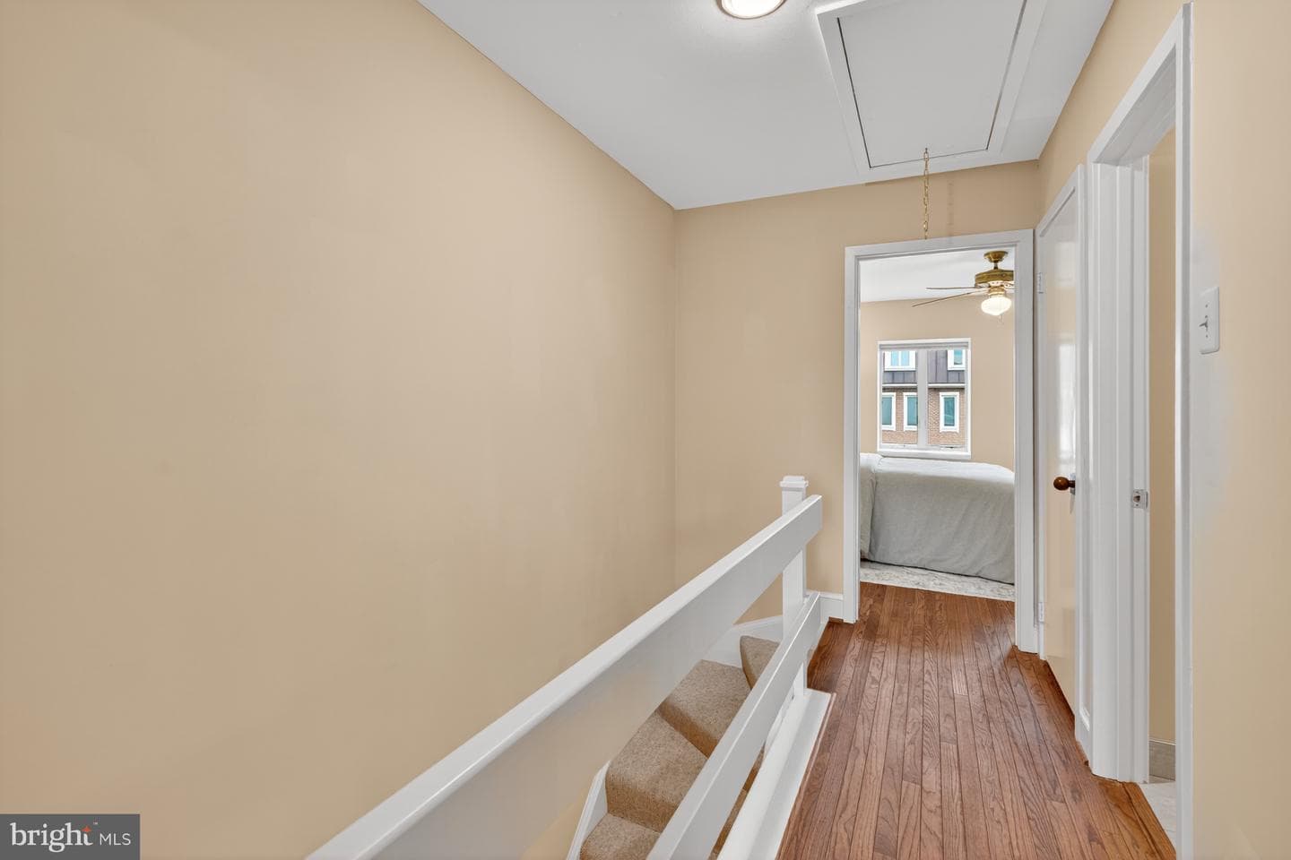 4281 Embassy Park Drive NW photo 27