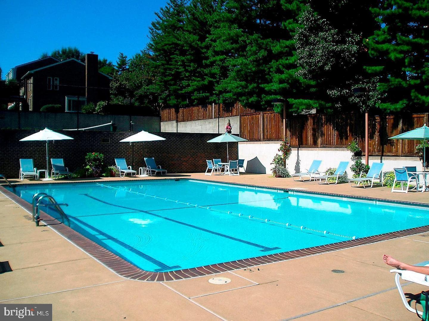 4281 Embassy Park Drive NW photo 43