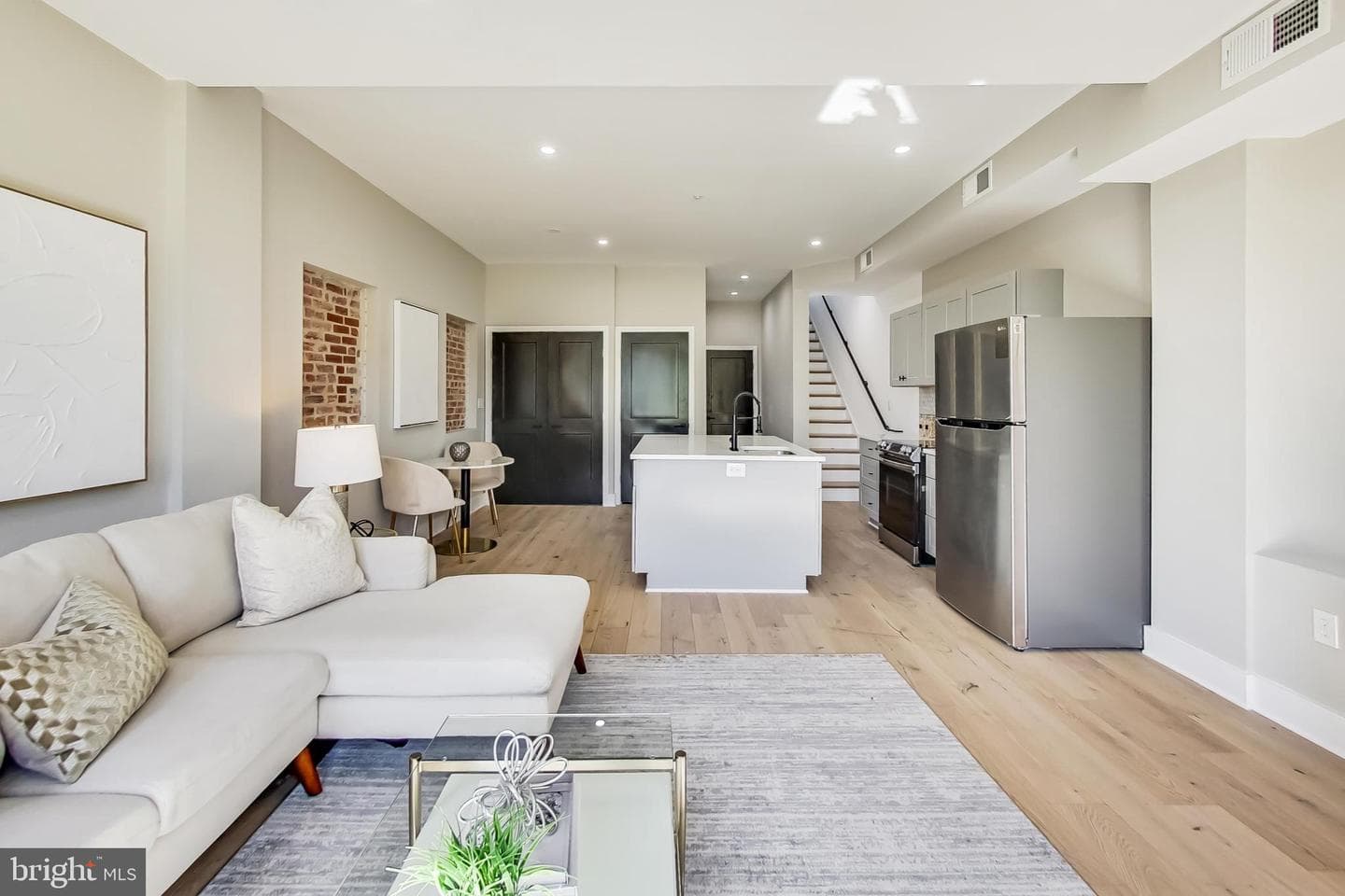 207 Florida Avenue NW #3 photo 5