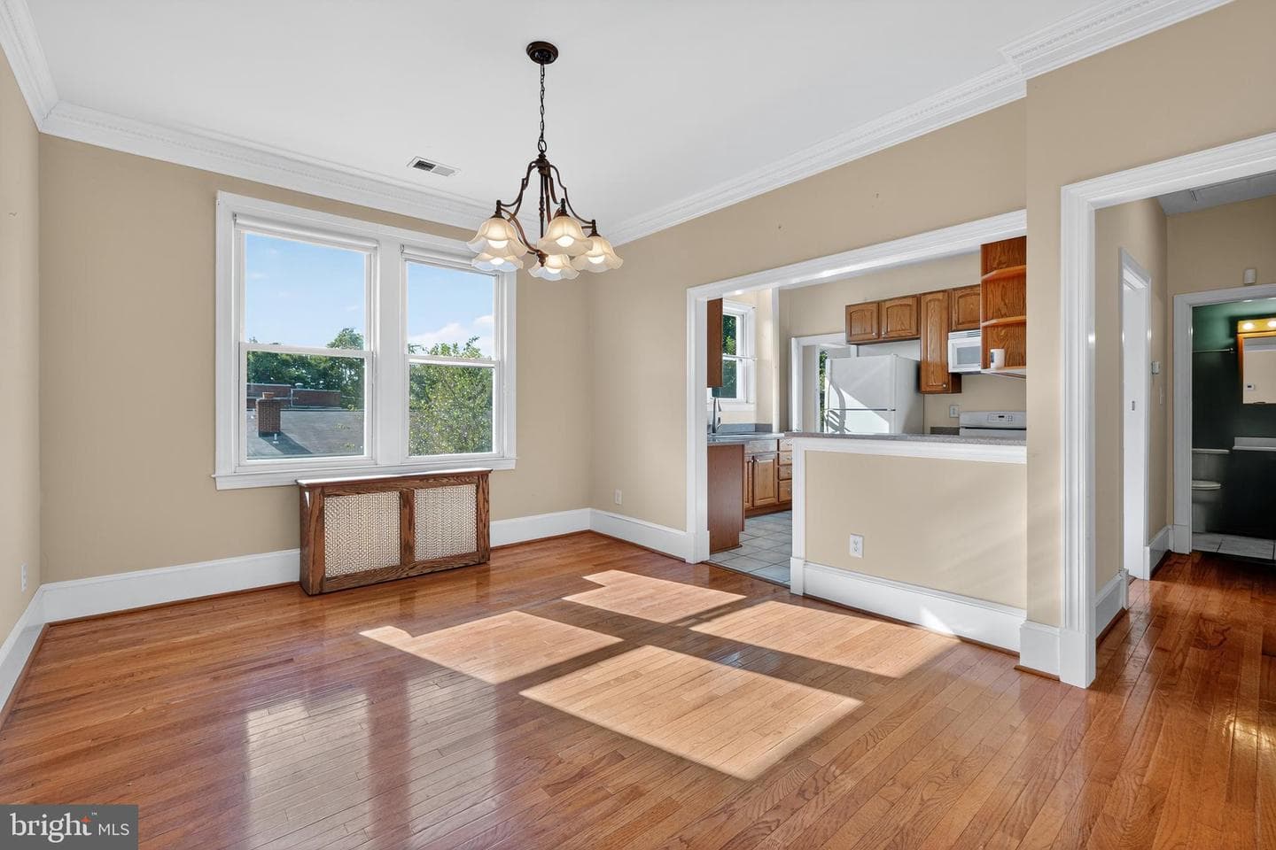 213 Van Buren Street NW photo 12