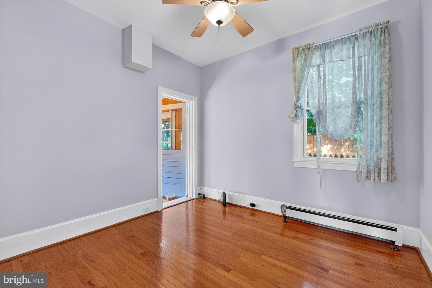 213 Van Buren Street NW photo 19