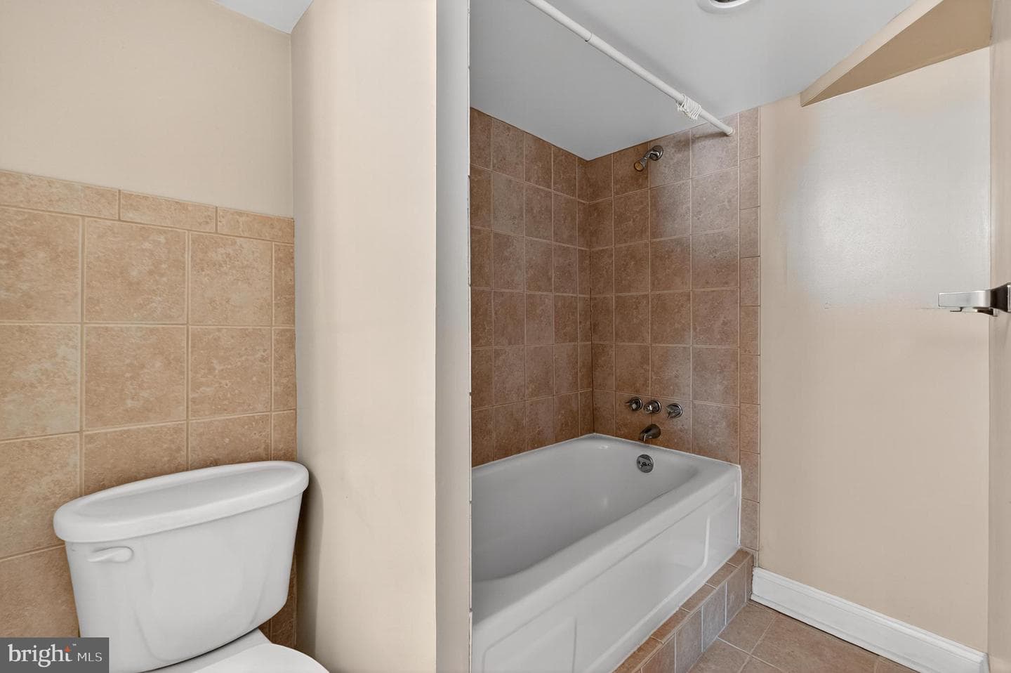 213 Van Buren Street NW photo 30