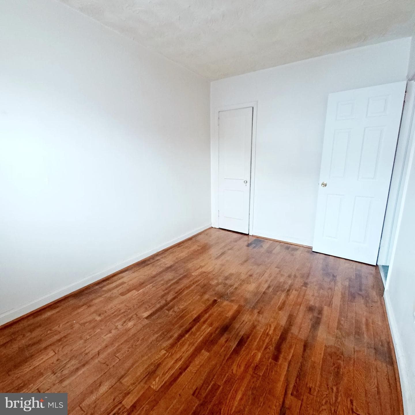 3432 Dix Street NE photo 13