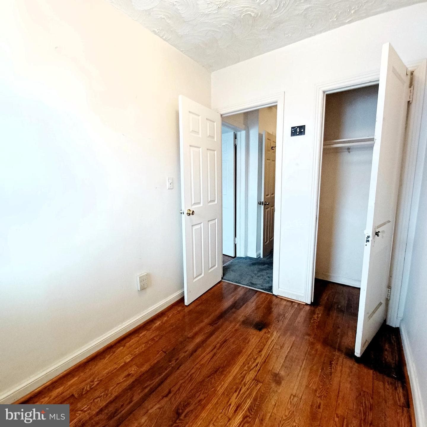 3432 Dix Street NE photo 14