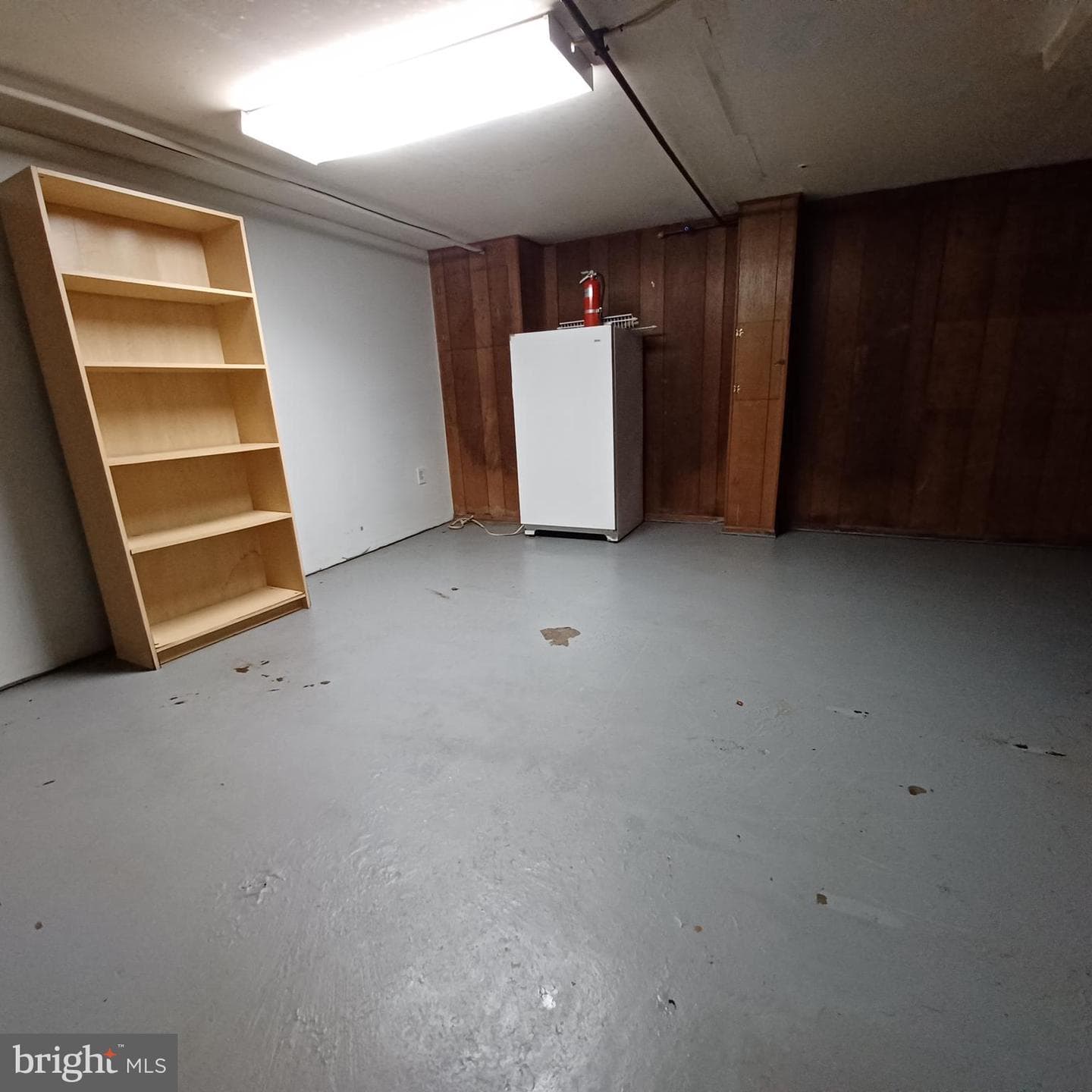 3432 Dix Street NE photo 18