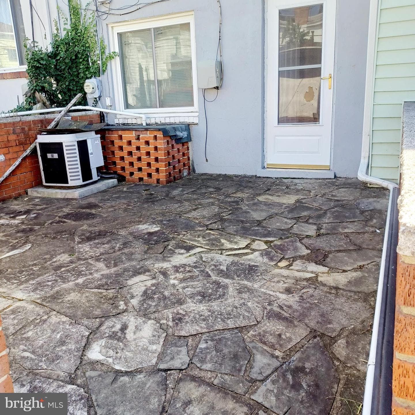 3432 Dix Street NE photo 22
