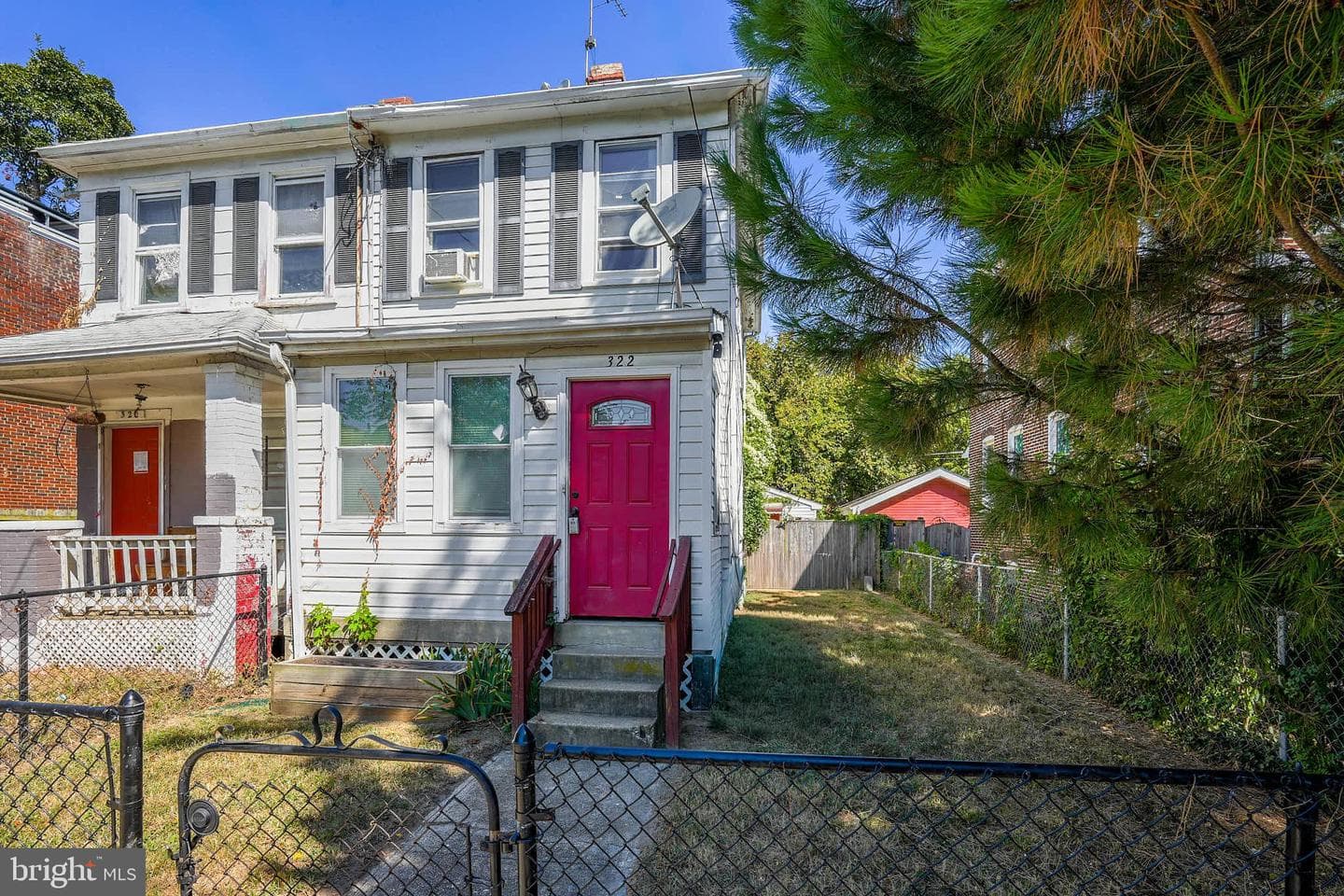 322 Raleigh Street SE photo 2