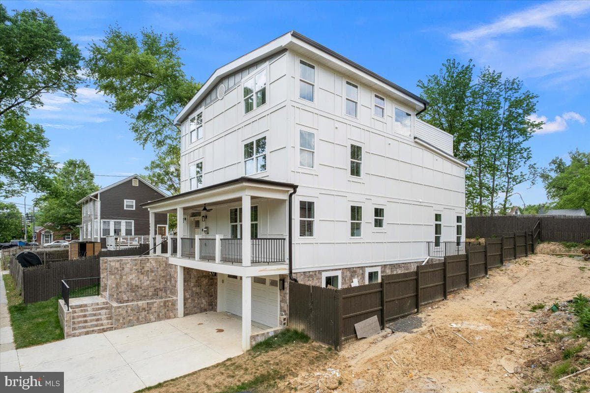 2902 Vista Street NE photo 91