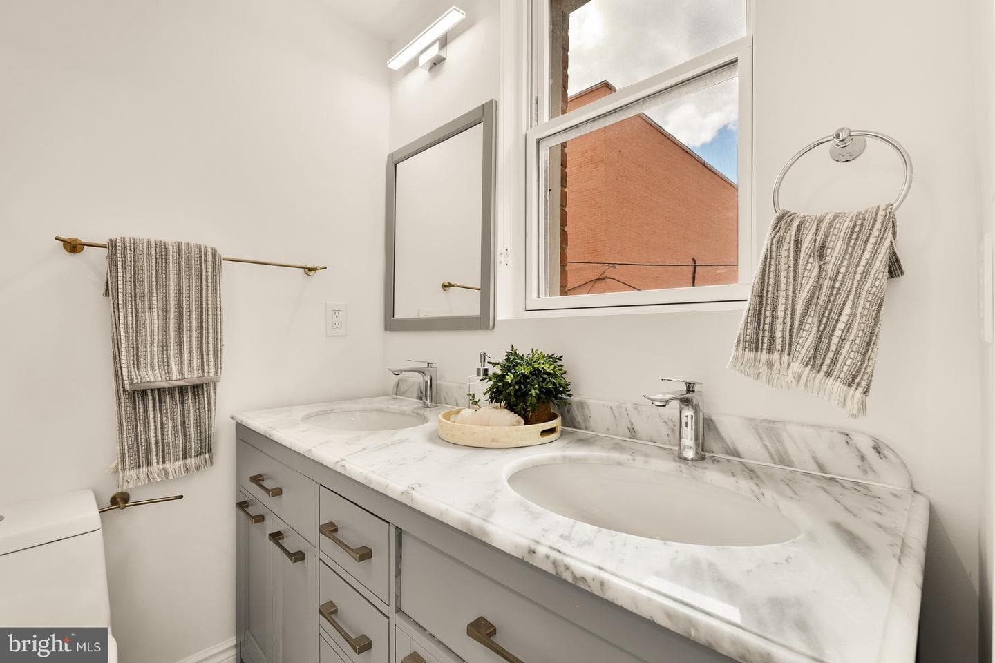 317 3rd Street SE #25 photo 21