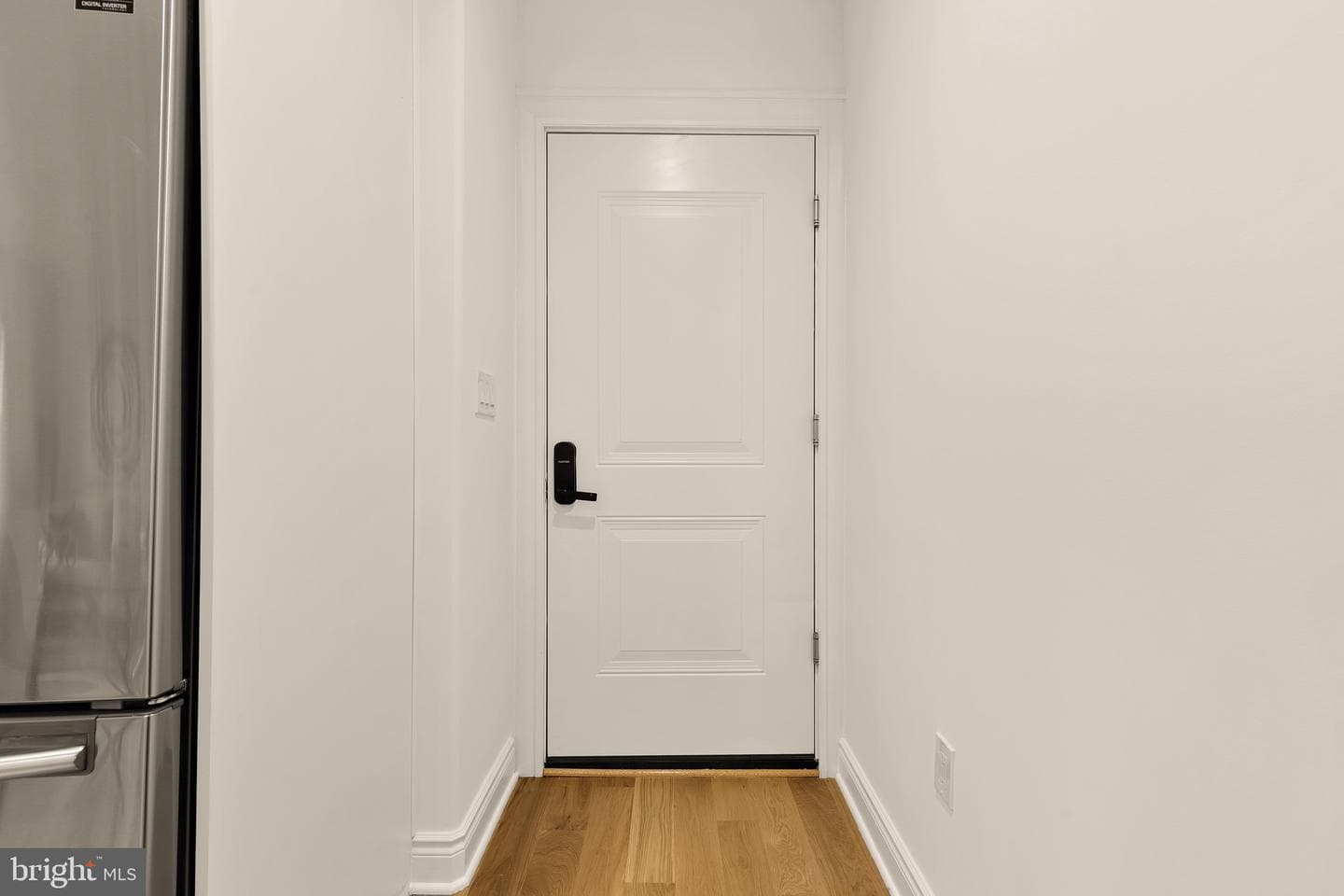 317 3rd Street SE #25 photo 4
