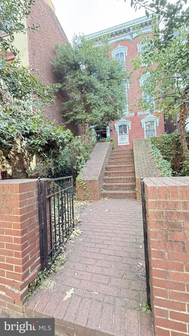 1125 5th Street NW photo 1