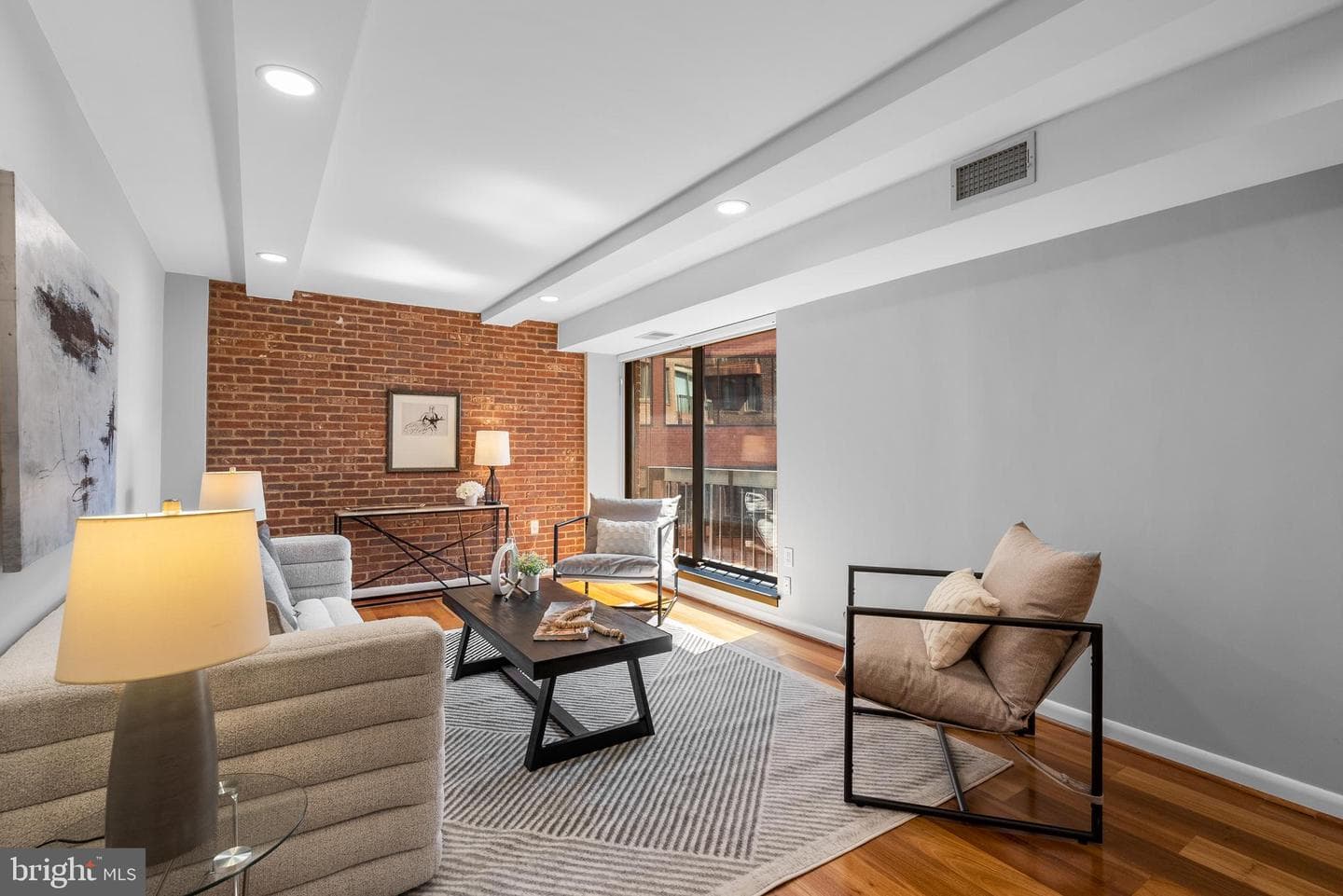 1045 31st Street NW #302 photo 16