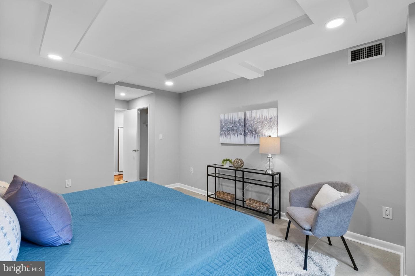 1045 31st Street NW #302 photo 19