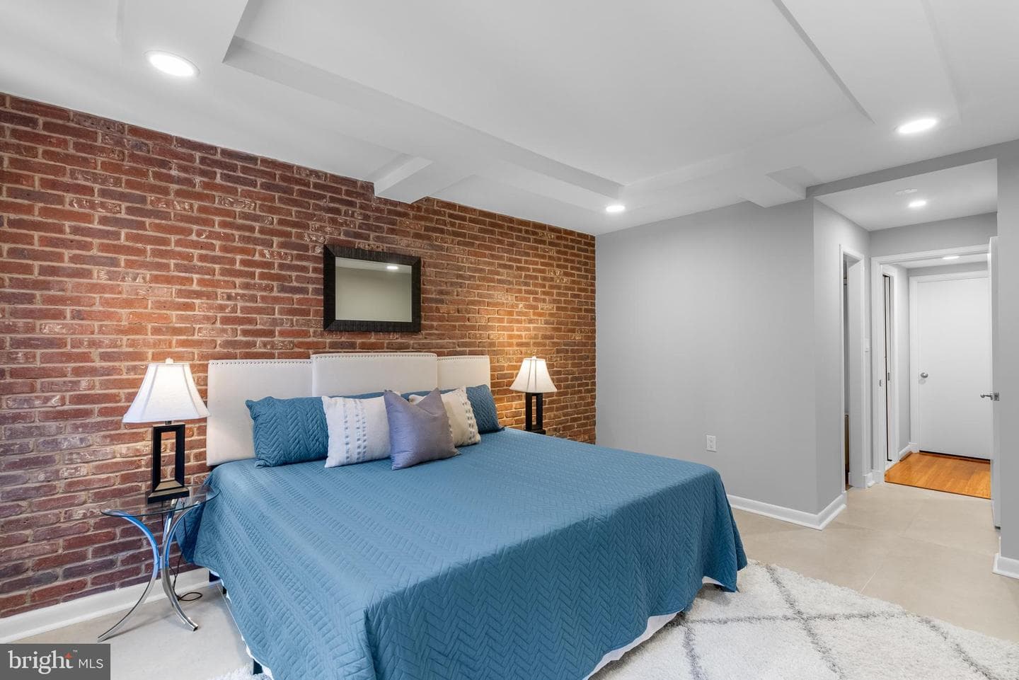 1045 31st Street NW #302 photo 20