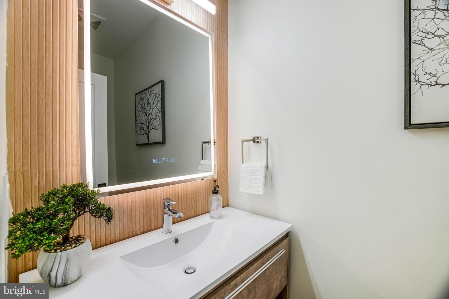 1205 Shepherd Street NW photo 12