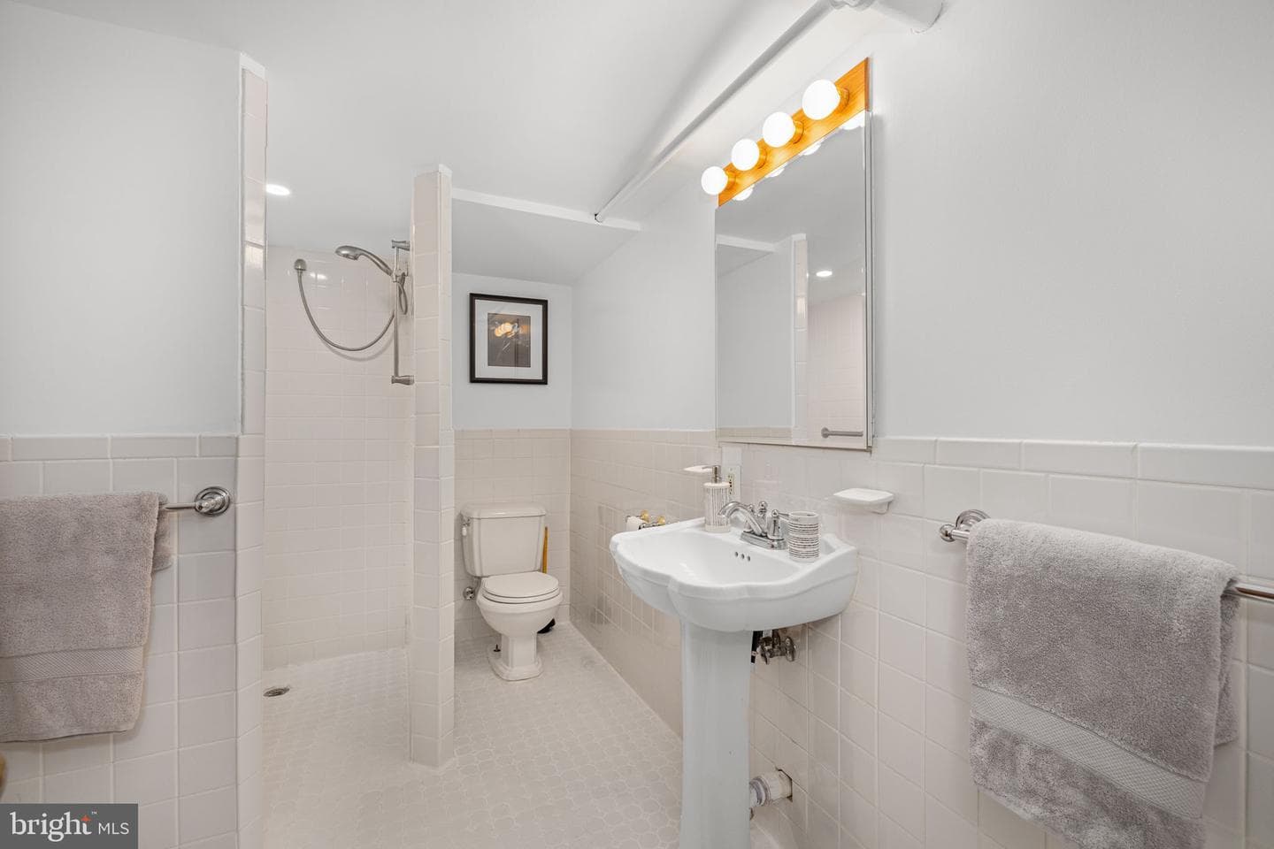 1748 Kenyon Street NW photo 32