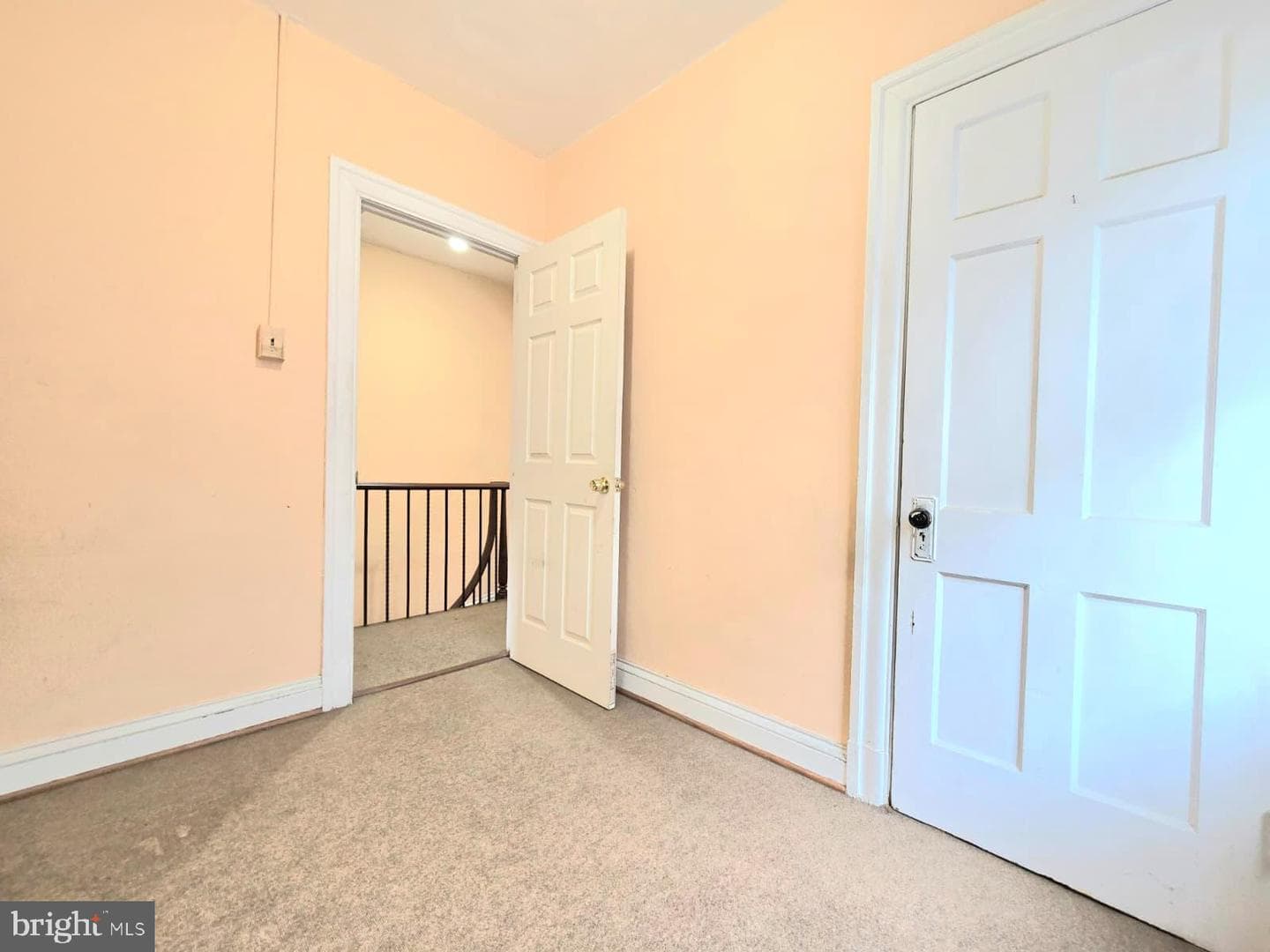 613 Roxboro Place NW photo 9