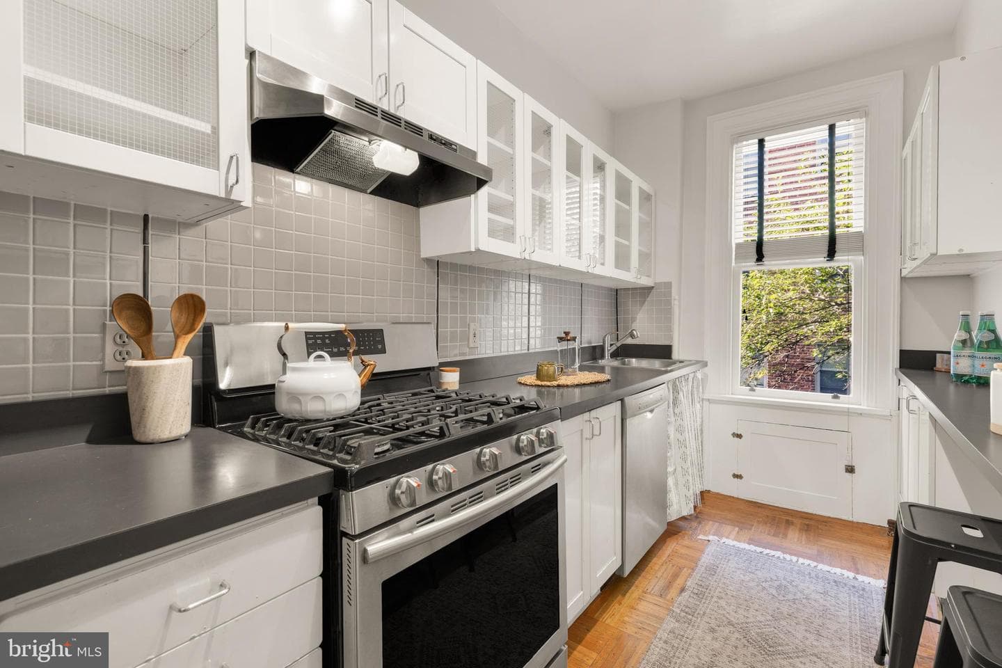 2039 New Hampshire Avenue NW #401 photo 16